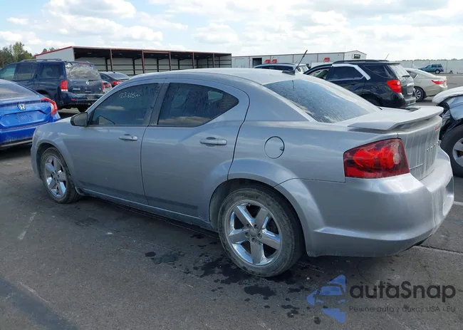 1C3CDZAG5EN113605: 37366863