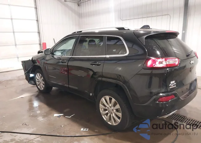 1C4PJMJS2GW368416: 37371841