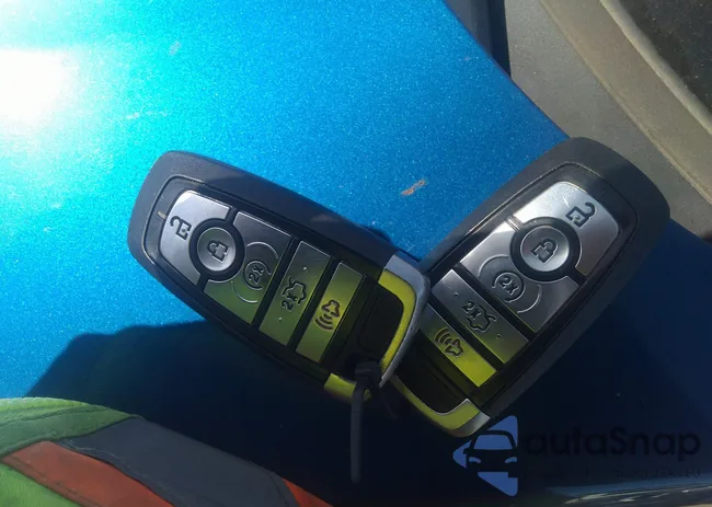 1FM5K8F89JGA57300: 37372778