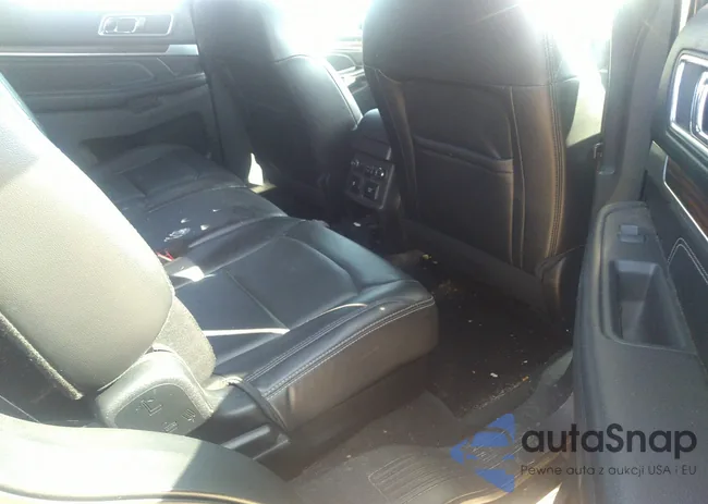 1FM5K8F89JGA57300: 37372778