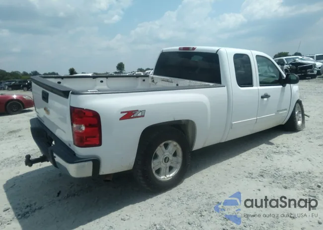 1GCRCSE05CZ245587: 37377717