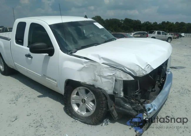 1GCRCSE05CZ245587: 37377717