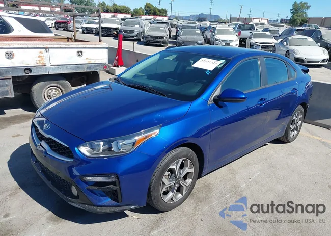 3KPF24AD2ME331835: 37377733