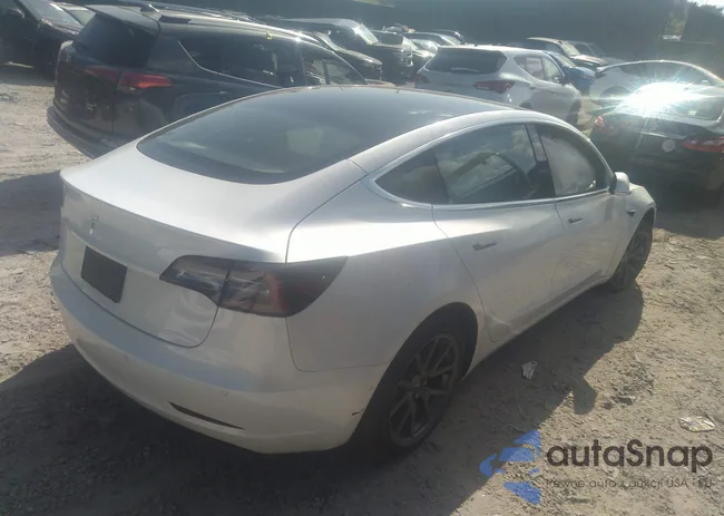 5YJ3E1EA3LF785089: 37402113