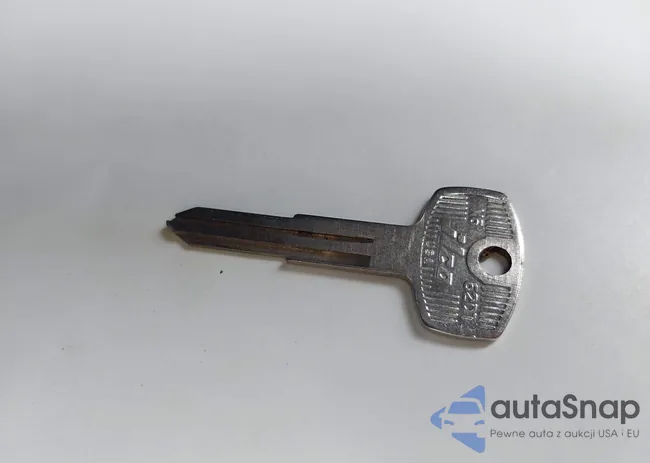 3D7KU28C93G821417: 37403093