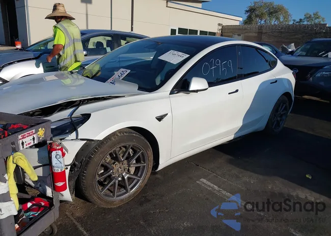 5YJ3E1EA9MF072067: 37407959