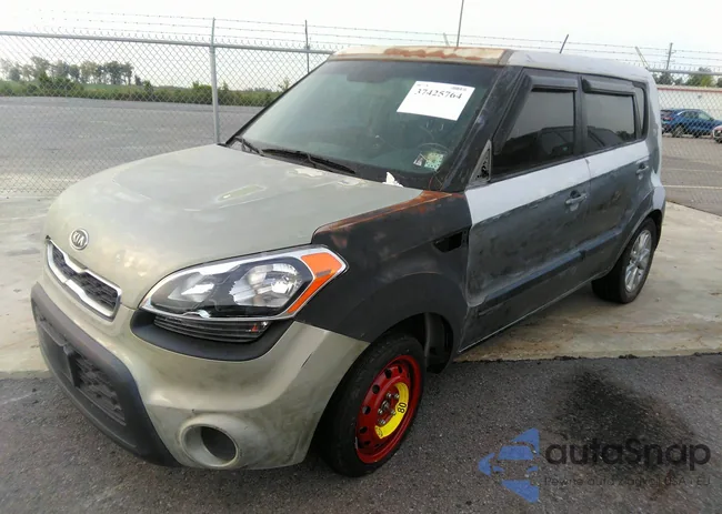 KNDJT2A67D7577423: 37425764