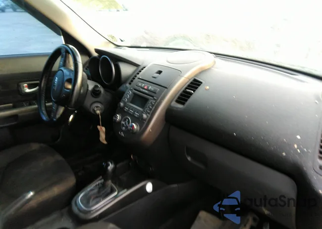 KNDJT2A67D7577423: 37425764