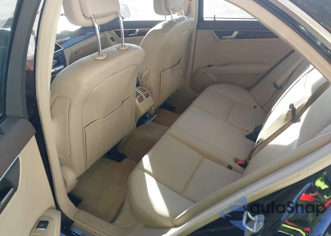 WDDGF8AB8DR283685: 37432498