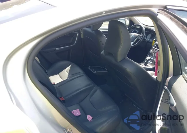 YV1612TK1F2363155: 37436415