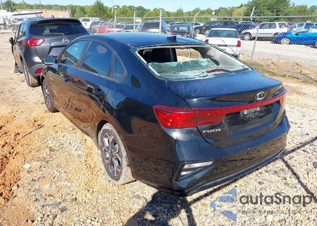 3KPF24AD3ME309990: 37472670