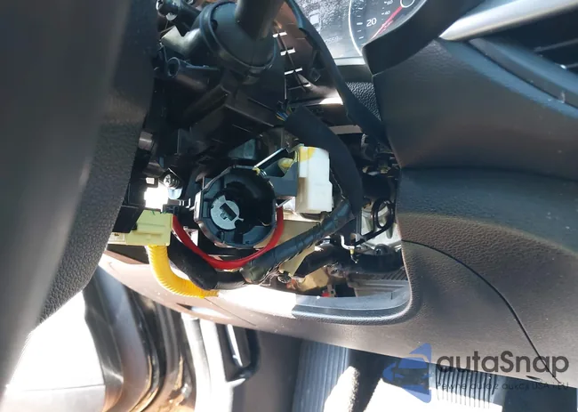 3KPF24AD3ME309990: 37472670