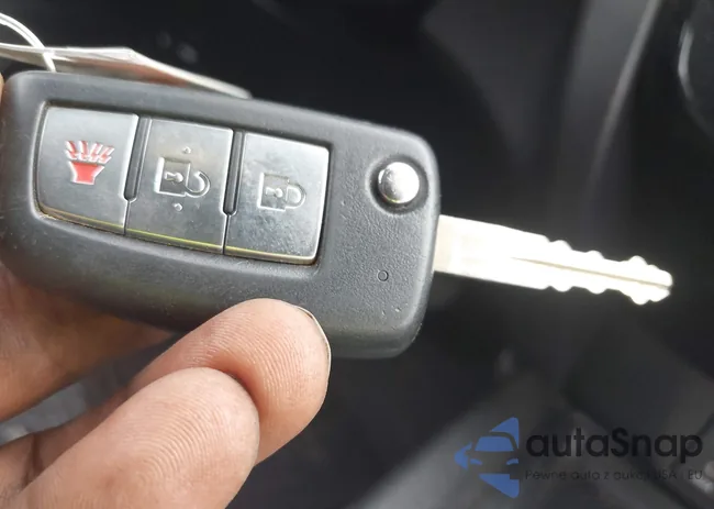 JN8AT2MV6HW004256: 37501654