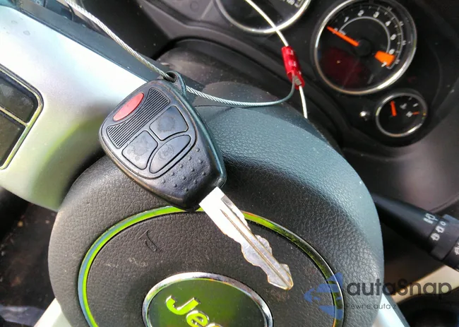 1C4NJCEA5GD769375: 36528839