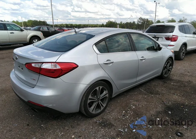 KNAFZ4A88F5364977: 36622701