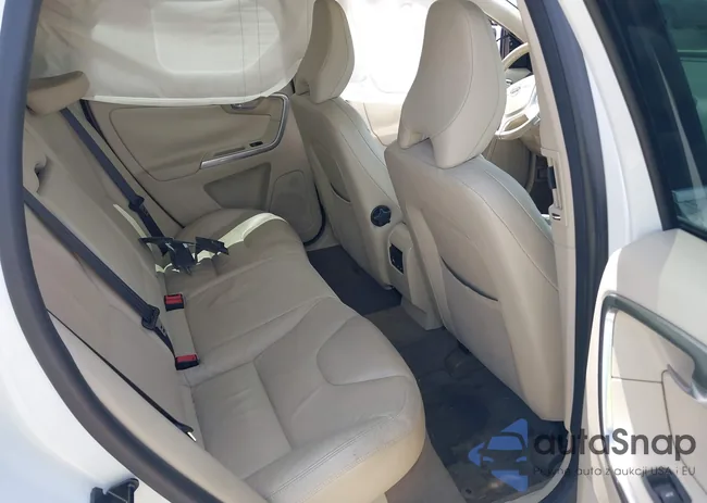 YV4902DZ1D2377648: 36669136