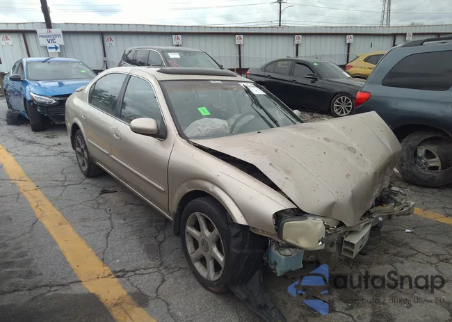 JN1CA31D61T811642: 36795963