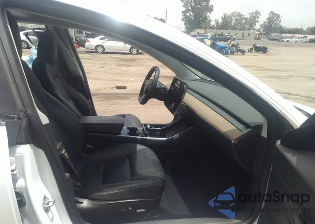 5YJ3E1EC2LF722504: 36880177