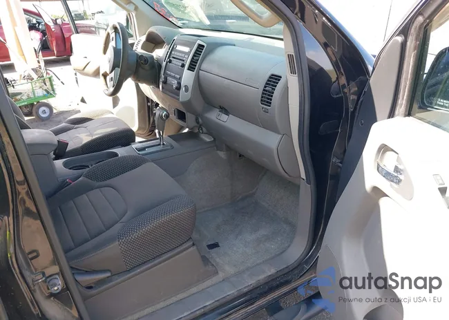 1N6AD0ER0CC417263: 37920579