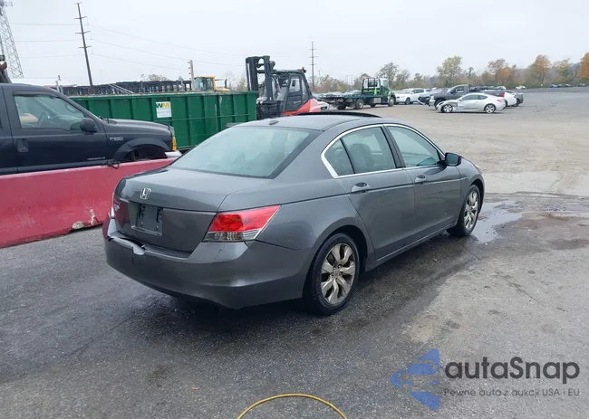 1HGCP26868A143995: 37921877