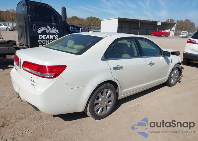 3LNHL2JC8CR824617: 37927379