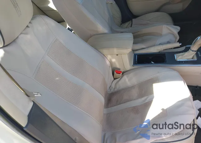 3LNHL2JC8CR824617: 37927379