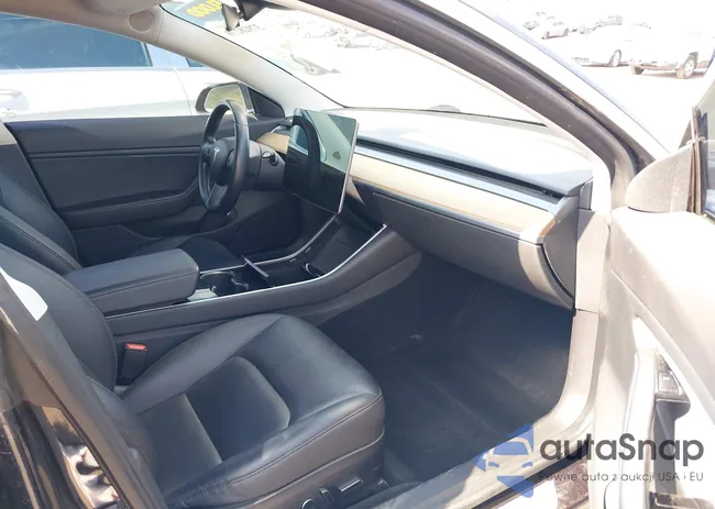 5YJ3E1EB2JF090432: 37928270