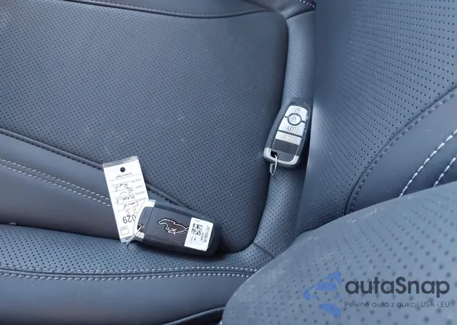 3FMTK3R4XPMA88945: 37929106