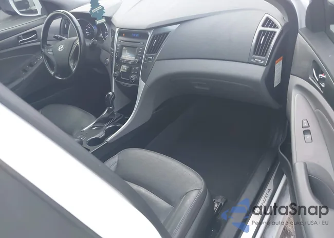 KMHEC4A47FA125100: 37932417