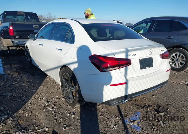 WDD3G4FB2KW029322: 37934945