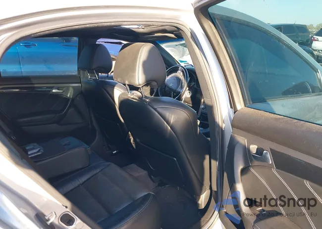 19UUA76527A037986: 37935695