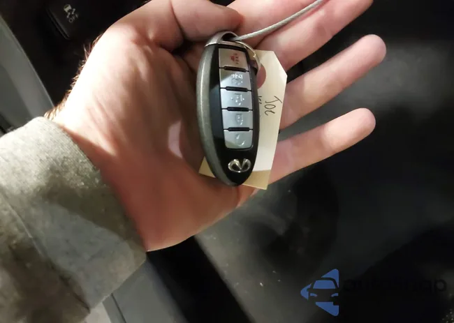 JN1EV7AP4JM358405: 37935833