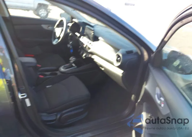 3KPF24AD1NE434715: 37950877