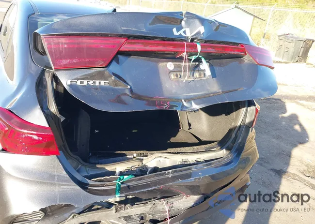 3KPF24AD1NE434715: 37950877