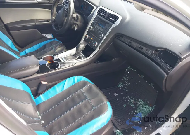 3FA6P0G76FR142005: 37951355