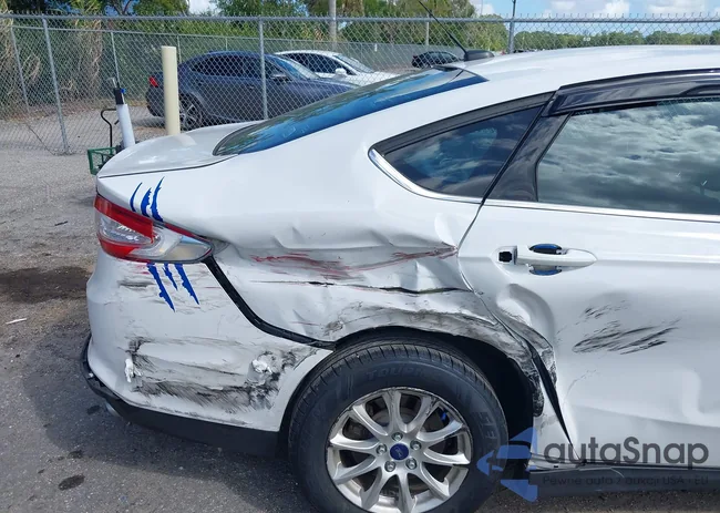 3FA6P0G76FR142005: 37951355