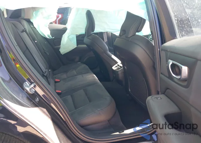 7JRL12TM3RG287165: 37963814