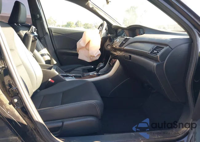 1HGCR2F51HA128319: 37967394