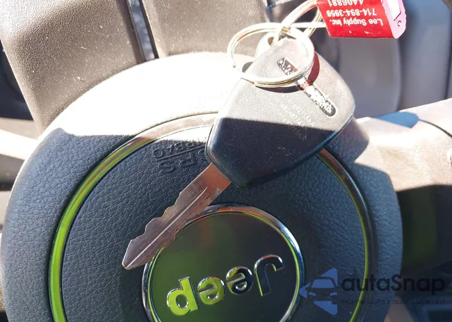 1C4NJDBB5FD214556: 37966579