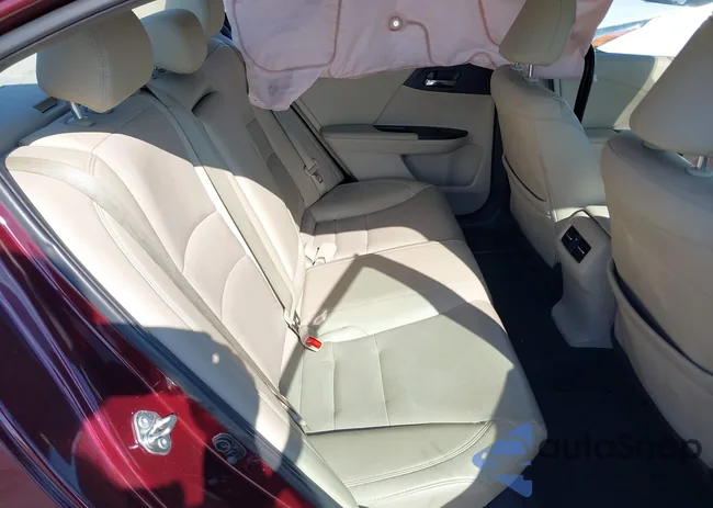 1HGCR2F84FA163301: 37970543