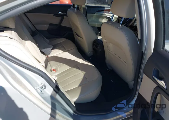 W04GS5EC0B1014917: 37979761