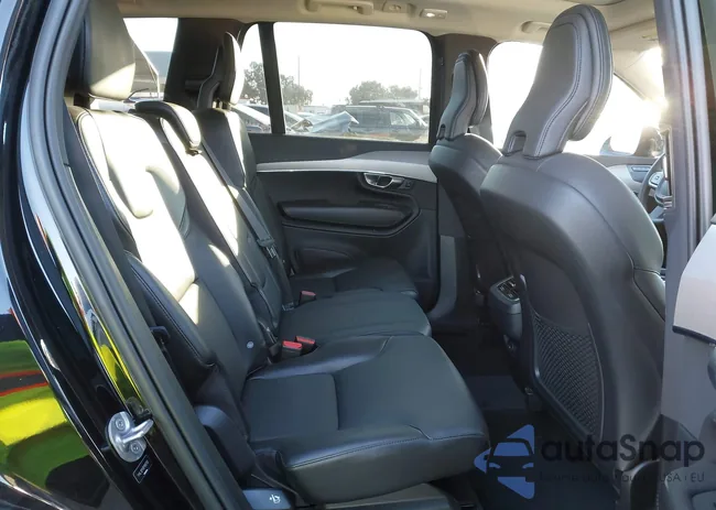 YV4L12PV0P1917707: 37989569