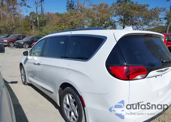 2C4RC1EG8HR534133: 37993729