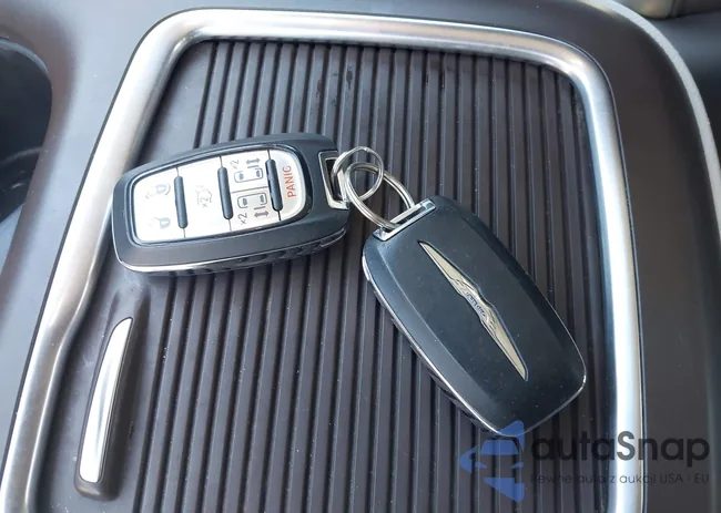 2C4RC1EG8HR534133: 37993729