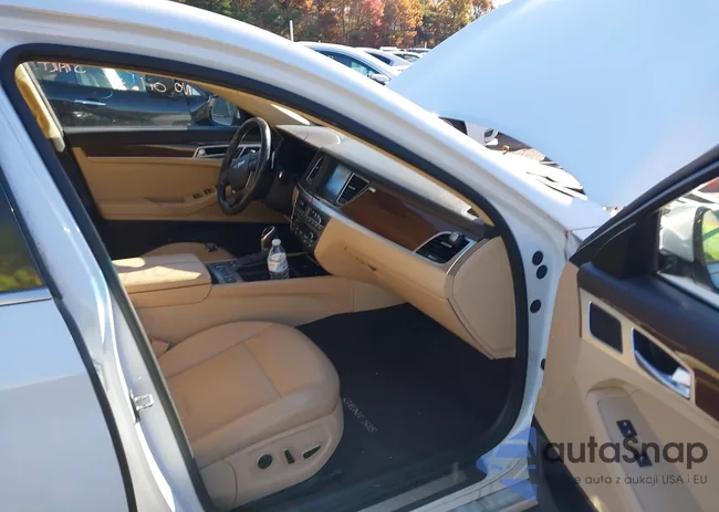 KMHGN4JE2HU166828: 38008423