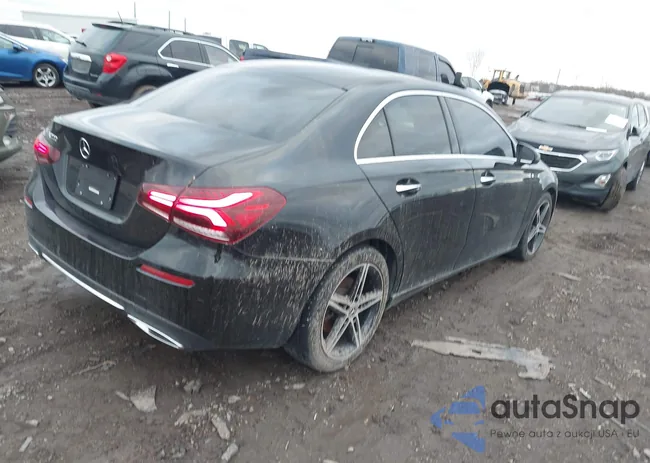 W1K3G4EB3MJ257511: 38010002