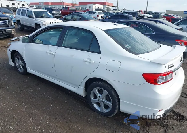 2T1BU4EE3BC663788: 38032051