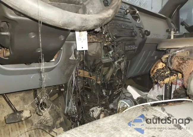 1FT7X2B68FEC25138: 38075714