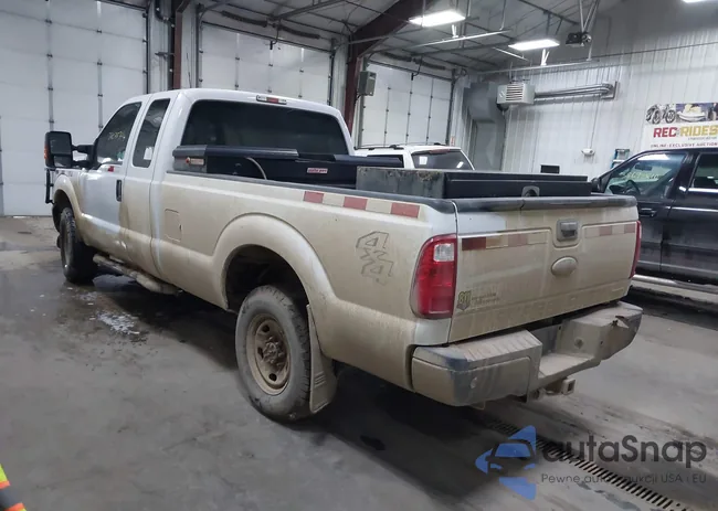 1FT7X2B68FEC25138: 38075714