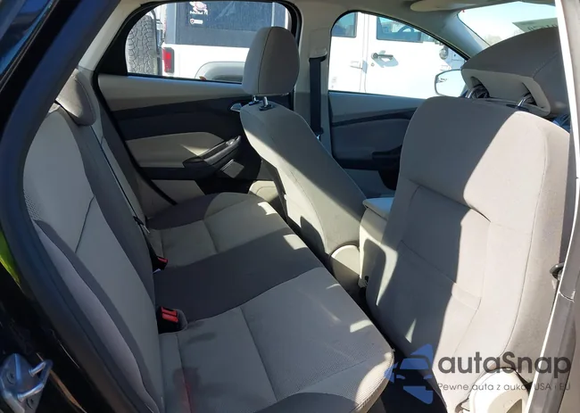 1FADP3F2XEL196726: 38101670